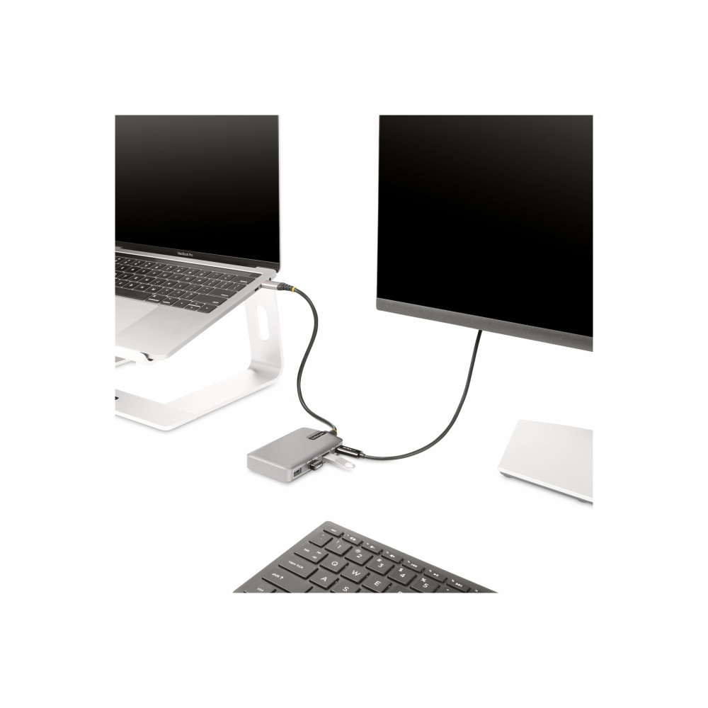 Produktbild för StarTech.com 4-Port USB-C Hub with USB-C DP Alt Mode Video Output 4K 60Hz, 3x USB-A, 1x USB-C, 100W Power Delivery Pass-Through, USB 3.2 Gen 2 (10Gbps), Portable USB Type-C to USB Type-A/C - 1ft (30cm) Host Cable (HB31C3A1CDPPD3) - hubb - 4 portar