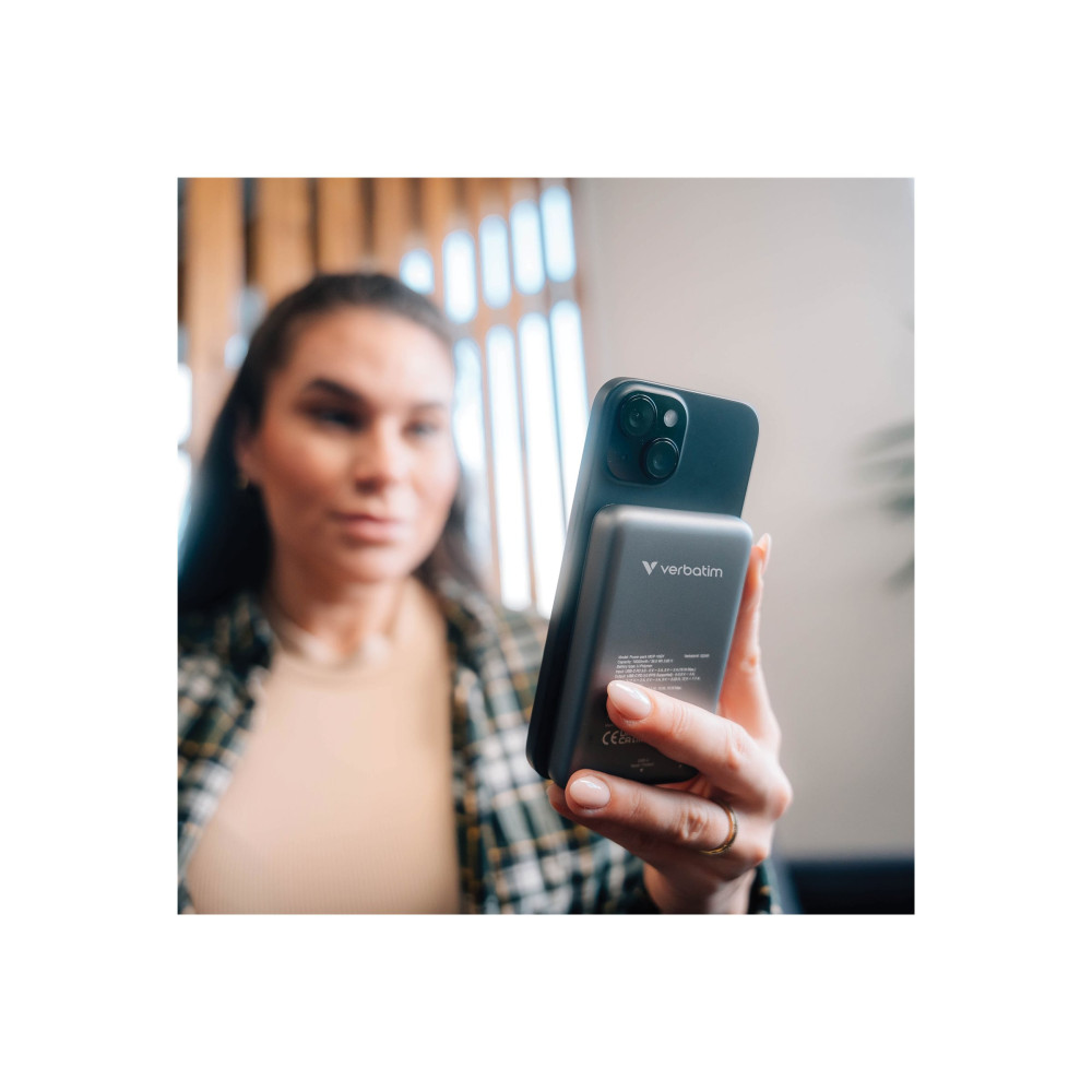 Produktbild för Verbatim Charge 'n' Go trådlös powerbank - magnetfäste - Li-pol - USB-C - 20 Watt