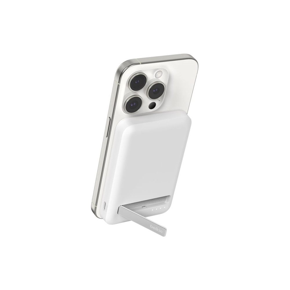 Produktbild för Belkin trådlös powerbank - magnetisk med Qi2 - USB-C - 15 watt