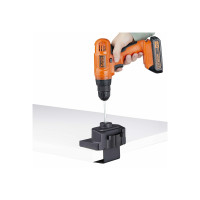 Produktbild för StarTech.com Triple Monitor Desk Mount For Up To Three 27in Screens, VESA 75x75/100x100, Tool-Less Arm Adjustments, C-Clamp/Grommet Mount, Spring-Assisted Arms monteringssats - justerbar arm - för 3 LCD-bildskärmar - svart