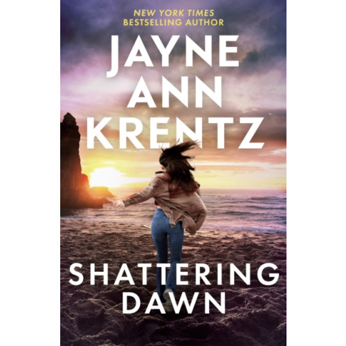 Little, Brown Book Group Shattering Dawn (häftad, eng)