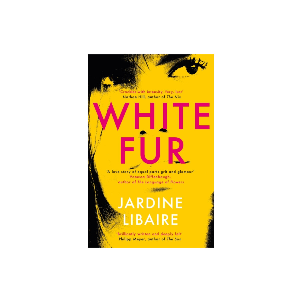 Produktbild för White Fur (häftad, eng)