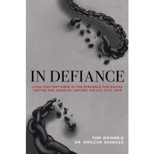 Interlink Publishing Group, Inc In Defiance (häftad, eng)