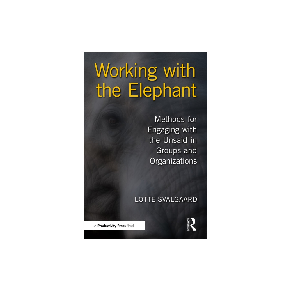 Produktbild för Working with the Elephant (häftad, eng)
