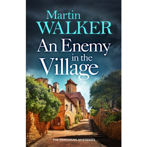 Quercus Publishing An Enemy in the Village (häftad, eng)