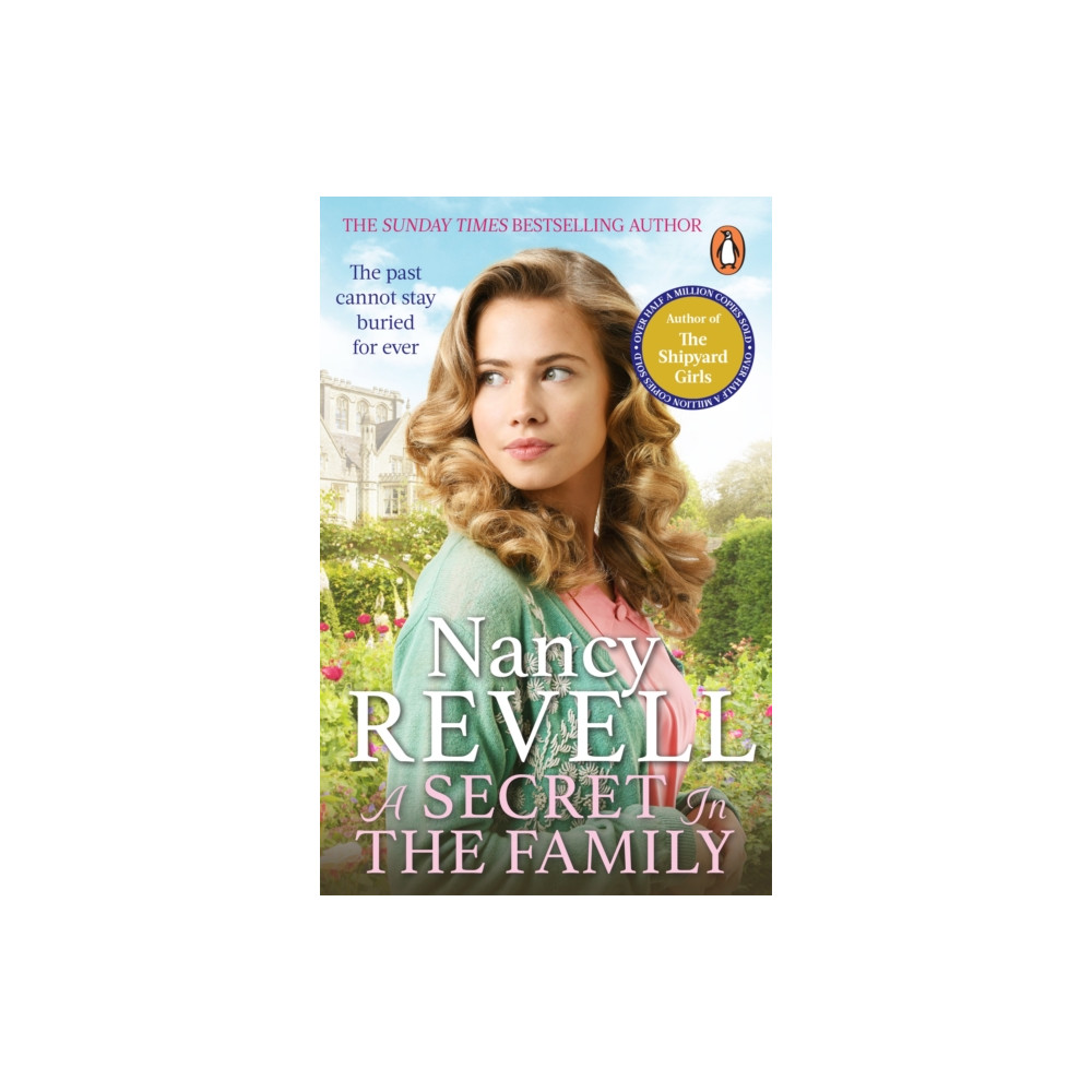 Produktbild för A Secret in the Family (häftad, eng)