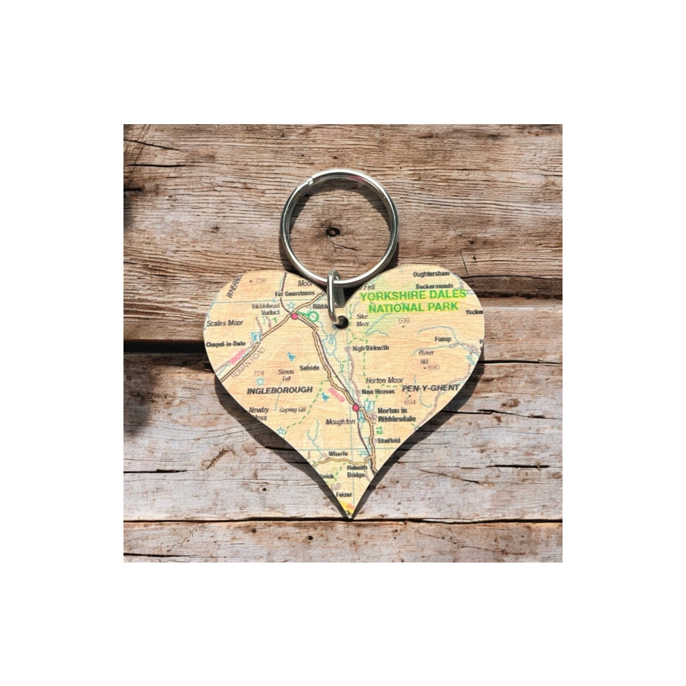 Produktbild för OS Map Wooden Heart Key-ring - Yorkshire Dales National Park