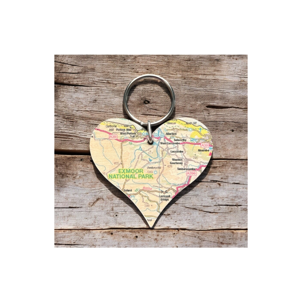 Produktbild för OS Map Wooden Heart Key-ring - Exmoor National Park