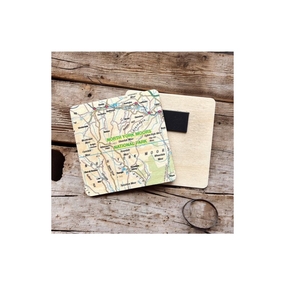 Produktbild för OS Map Wooden Square Magnet - North York Moors National Park