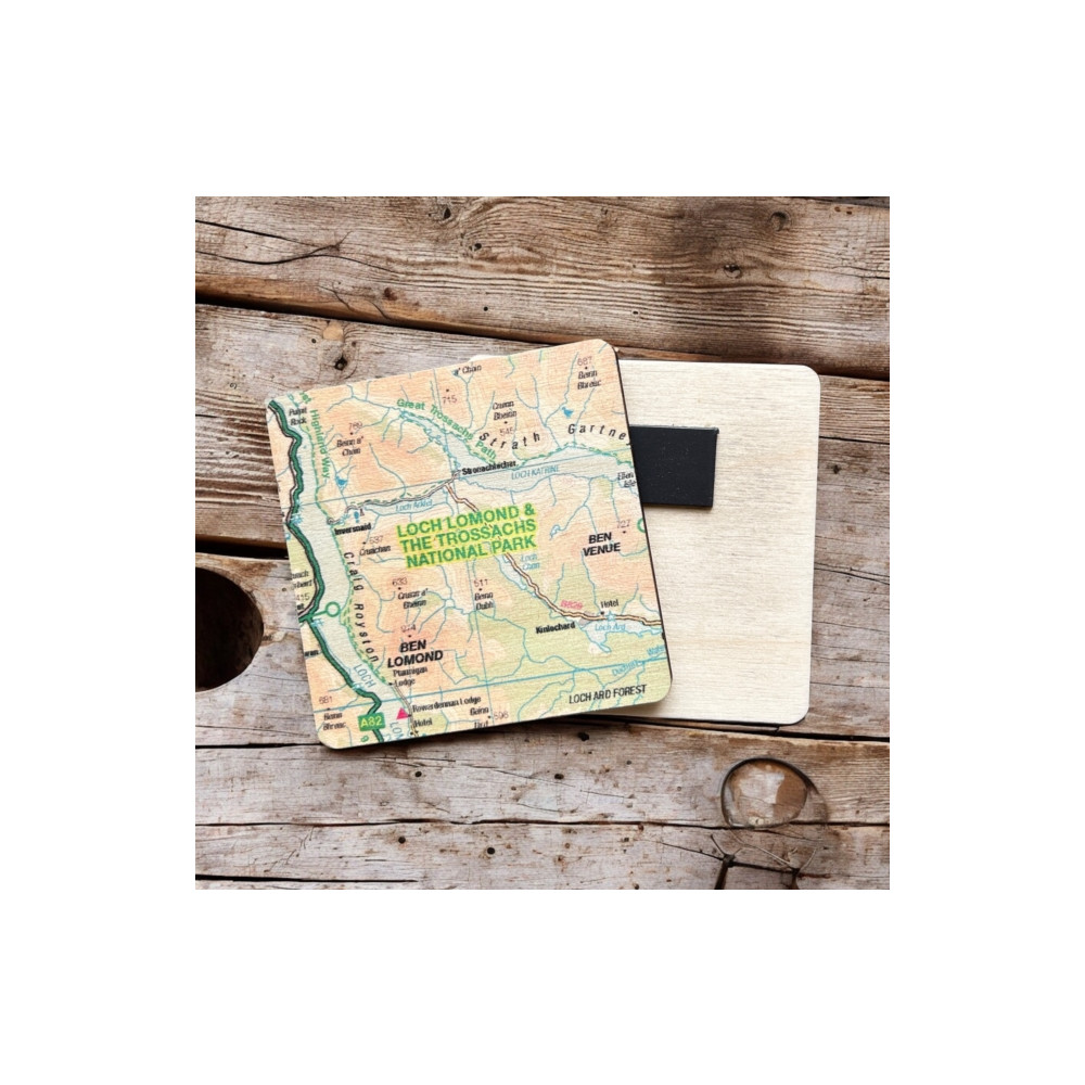 Produktbild för OS Map Wooden Square Magnet - Loch Lomond and The Trossachs National Park