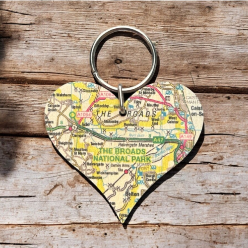 The Sugar Shed OS Map Wooden Heart Key-ring - The Broads