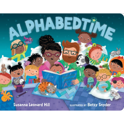 Random House USA Inc Alphabedtime (bok, board book, eng)