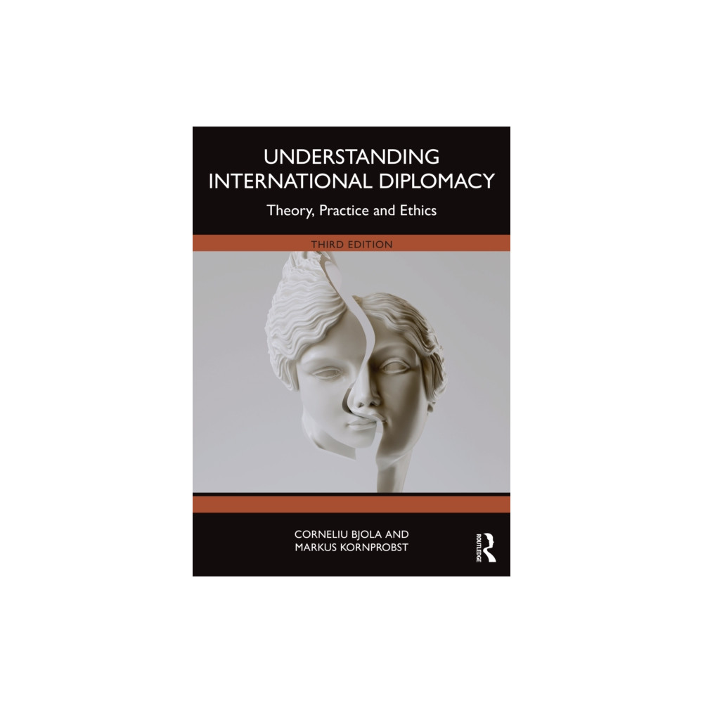 Produktbild för Understanding International Diplomacy (häftad, eng)