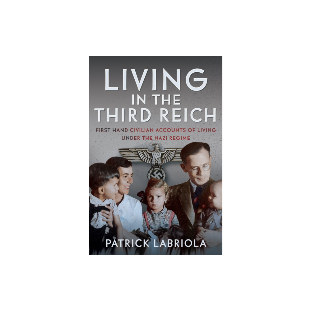Produktbild för Living in the Third Reich (inbunden, eng)