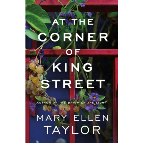 Amazon Publishing At the Corner of King Street (häftad, eng)