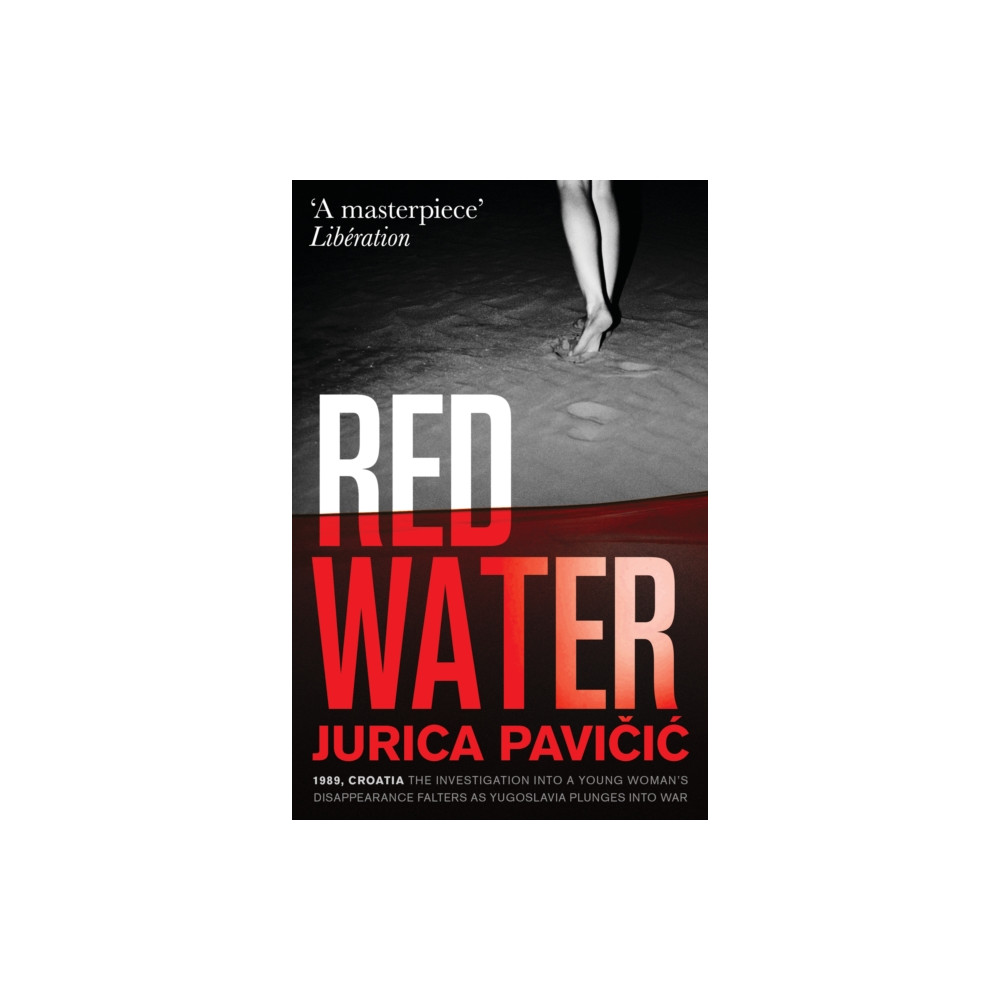 Produktbild för Red Water (häftad, eng)