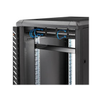 Produktbild för StarTech.com 1U Server Rack Cabinet Shelf, 7in Deep Fixed Cantilever Tray, Rackmount Shelf for 19" AV/Data/Network Equipment Enclosure with Cage Nuts & Screws, 33lbs Weight Capacity - 1U Rack Shelf 7" Deep (CABSHELF1U) - hylla för rack - 1U