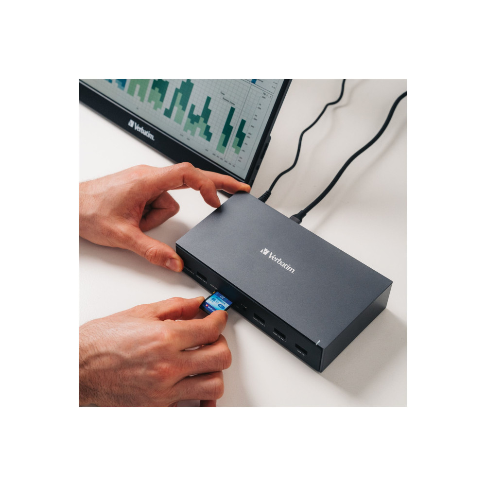 Produktbild för Verbatim Pro - dockningsstation - USB-C - 2 x DP, 3 x HDMI - 1GbE