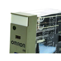 Produktbild för OMRON relä, 100–100 VAC, 21,6–26,4 VDC, 2 NC, 2 NO, med LED,...