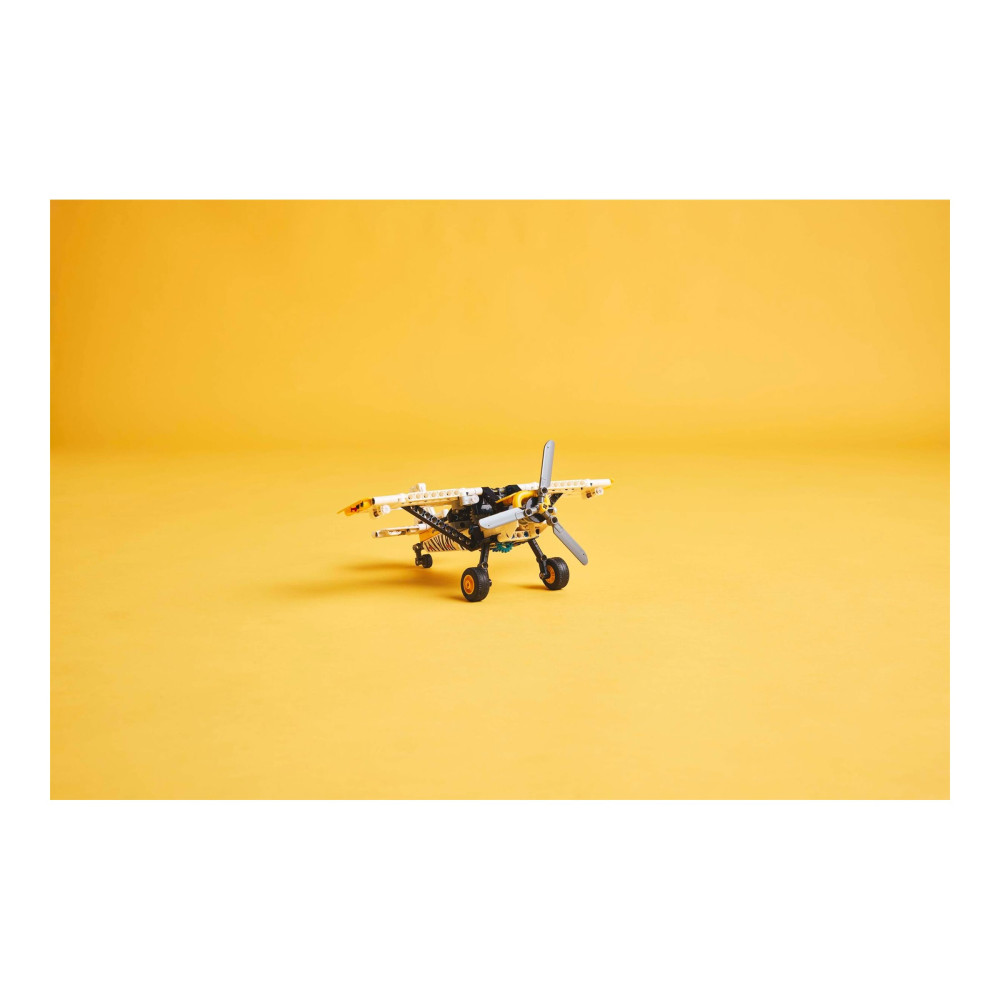 Produktbild för LEGO Technic 42198 - Bushplan - byggsats