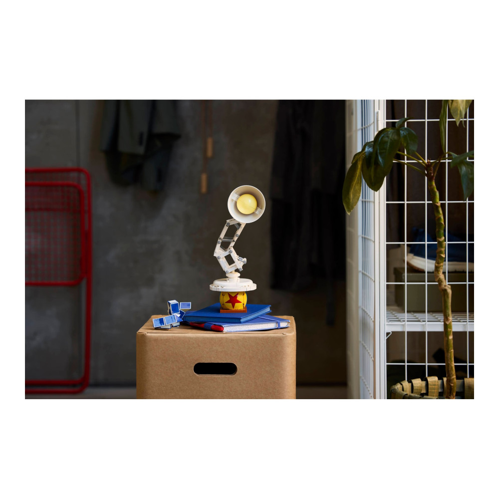 Produktbild för LEGO Ideas 21357 - Disney Pixar Luxo Jr. - byggsats
