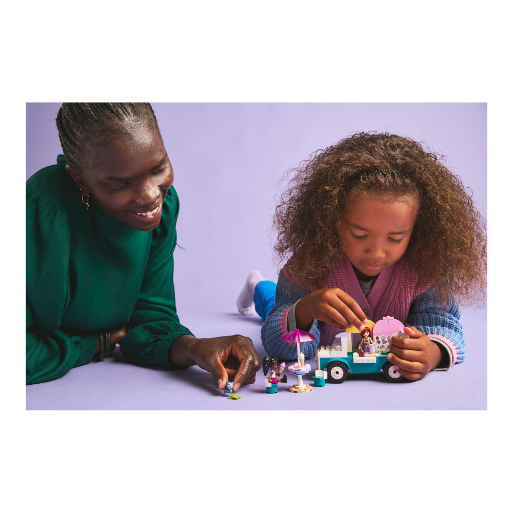 Produktbild för LEGO Friends 42644 - Heartlake City Glassbil - byggsats
