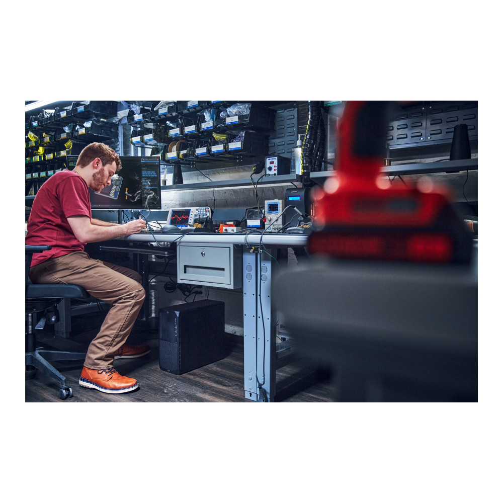 Produktbild för HP Workstation Z2 G9 - tower - AI Workstation - Core i7 i7-14700K 3.4 GHz - 32 GB - SSD 1 TB - tysk - med HP Wolf Pro Security Edition (1 år)