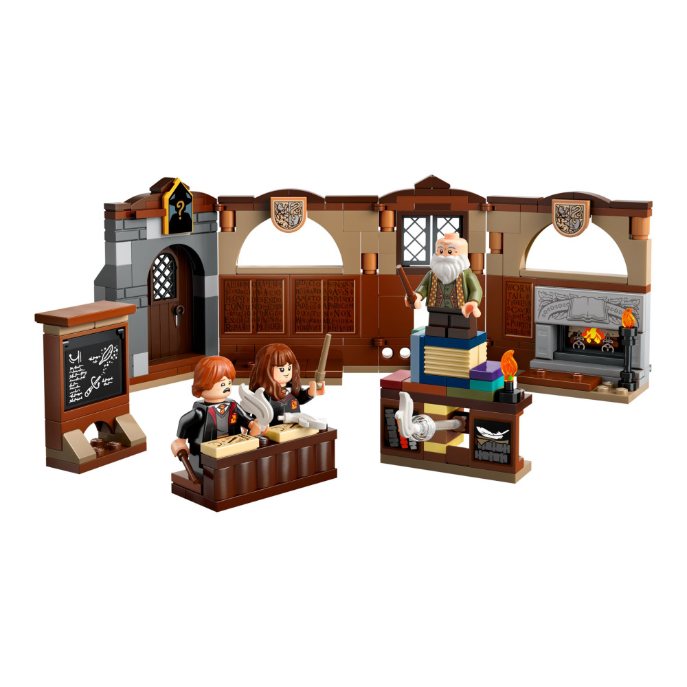 Produktbild för LEGO Harry Potter 76442 - Hogwarts slott: Förtrollningar klass - byggsats