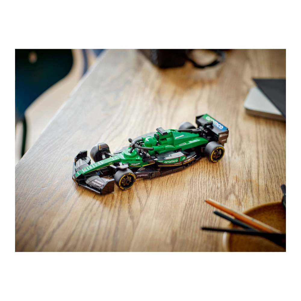 Produktbild för LEGO Speed Champions 77245 - Aston Martin Aramco F1 AMR24 Race Car - byggsats