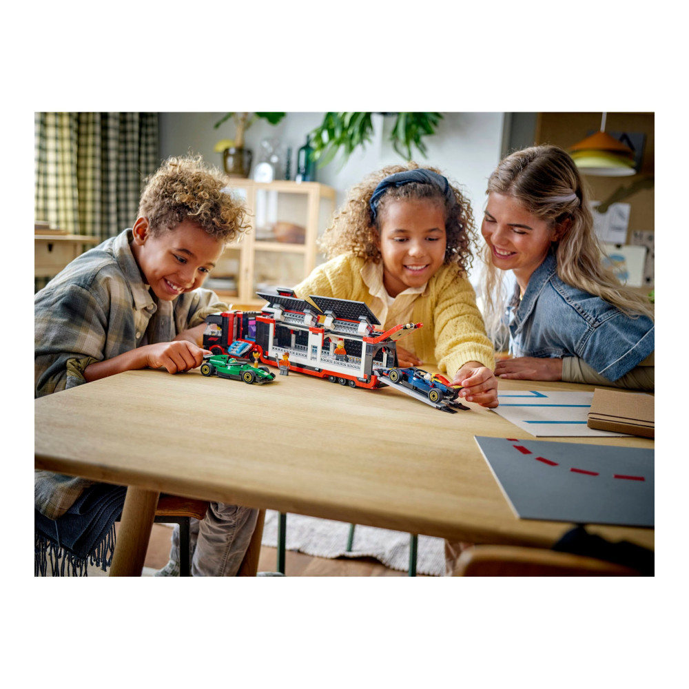 Produktbild för LEGO City 60445 - F1 Lastbil med RB20 & AMR24 F1 Bilar - byggsats