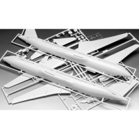 Produktbild för Flygplansmodell Revell RV 1:144 Boeing 767-300ER British Air...