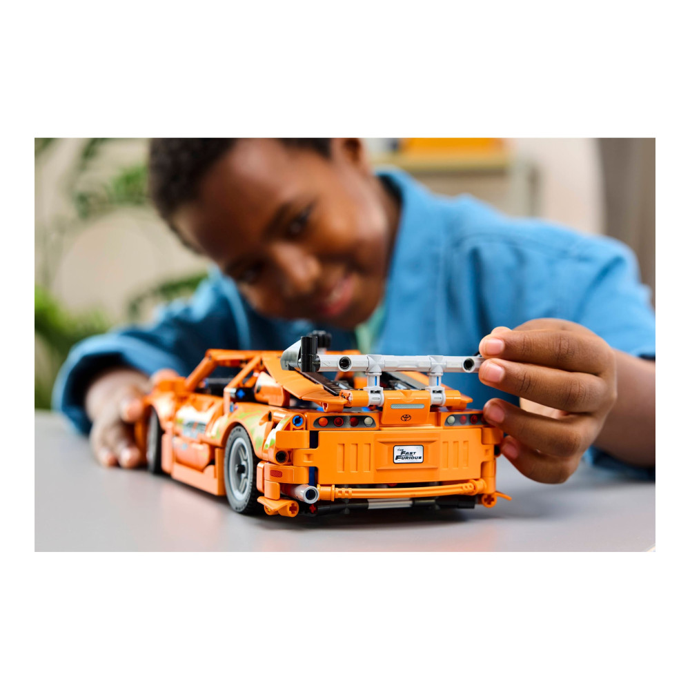 Produktbild för LEGO Technic 42204 - Snabb och upprorisk Toyota Supra MK4 - byggsats