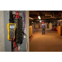 Produktbild för Fluke 117/323 Electricians Multimeter Combo Kit, LCD, 9 V, 8...