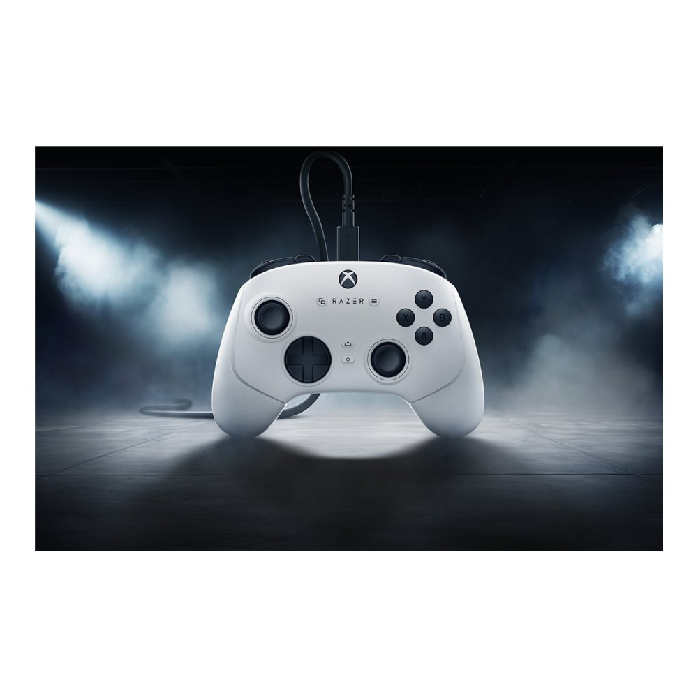 Produktbild för Razer Wolverine V3 - Tournament Edition - spelkontroll - kabelansluten