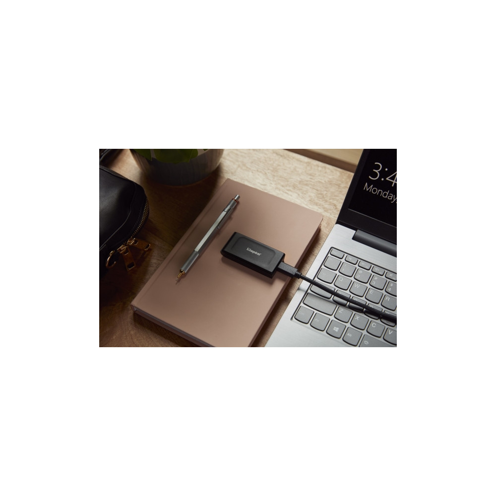Produktbild för Kingston XS1000 - SSD - 2 TB - USB 3.2 Gen 2