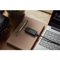 Produktbild för Kingston XS1000 - SSD - 2 TB - USB 3.2 Gen 2