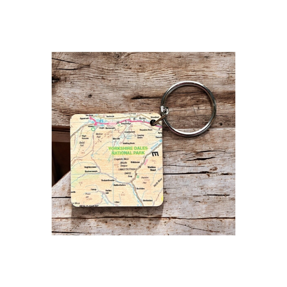 Produktbild för OS Map Wooden Square Key-ring - Yorkshire Dales National Park