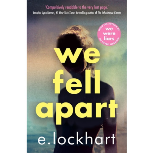 Hot Key Books We Fell Apart (häftad, eng)