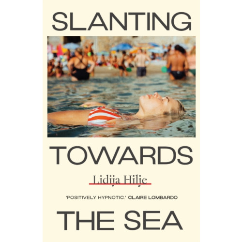 Daunt Books Slanting Towards the Sea (häftad, eng)
