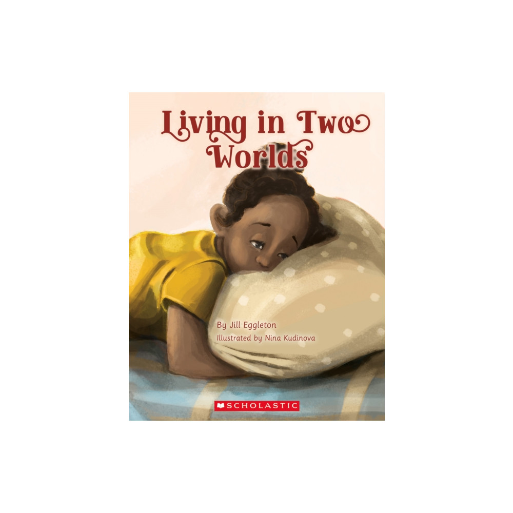 Produktbild för LIVING IN TWO WORLDS (häftad, eng)