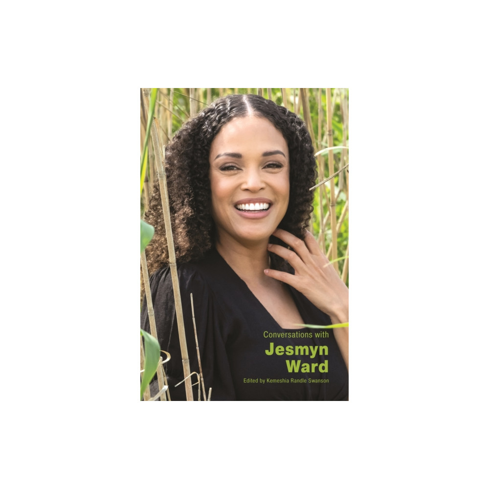 Produktbild för Conversations with Jesmyn Ward (häftad, eng)