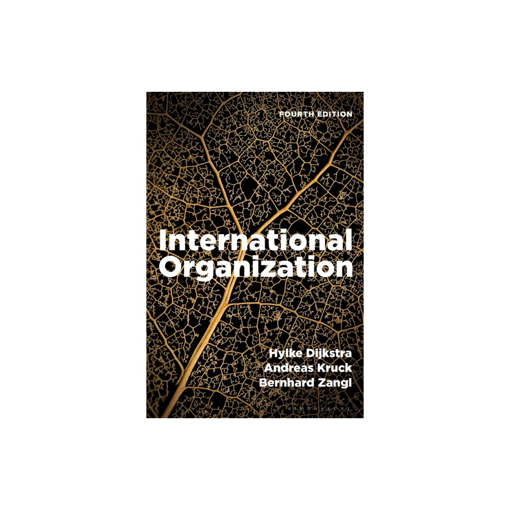 Produktbild för International Organization (häftad, eng)
