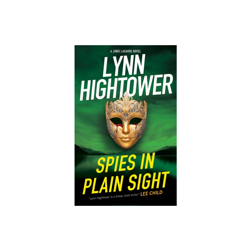 Produktbild för Spies in Plain Sight (häftad, eng)