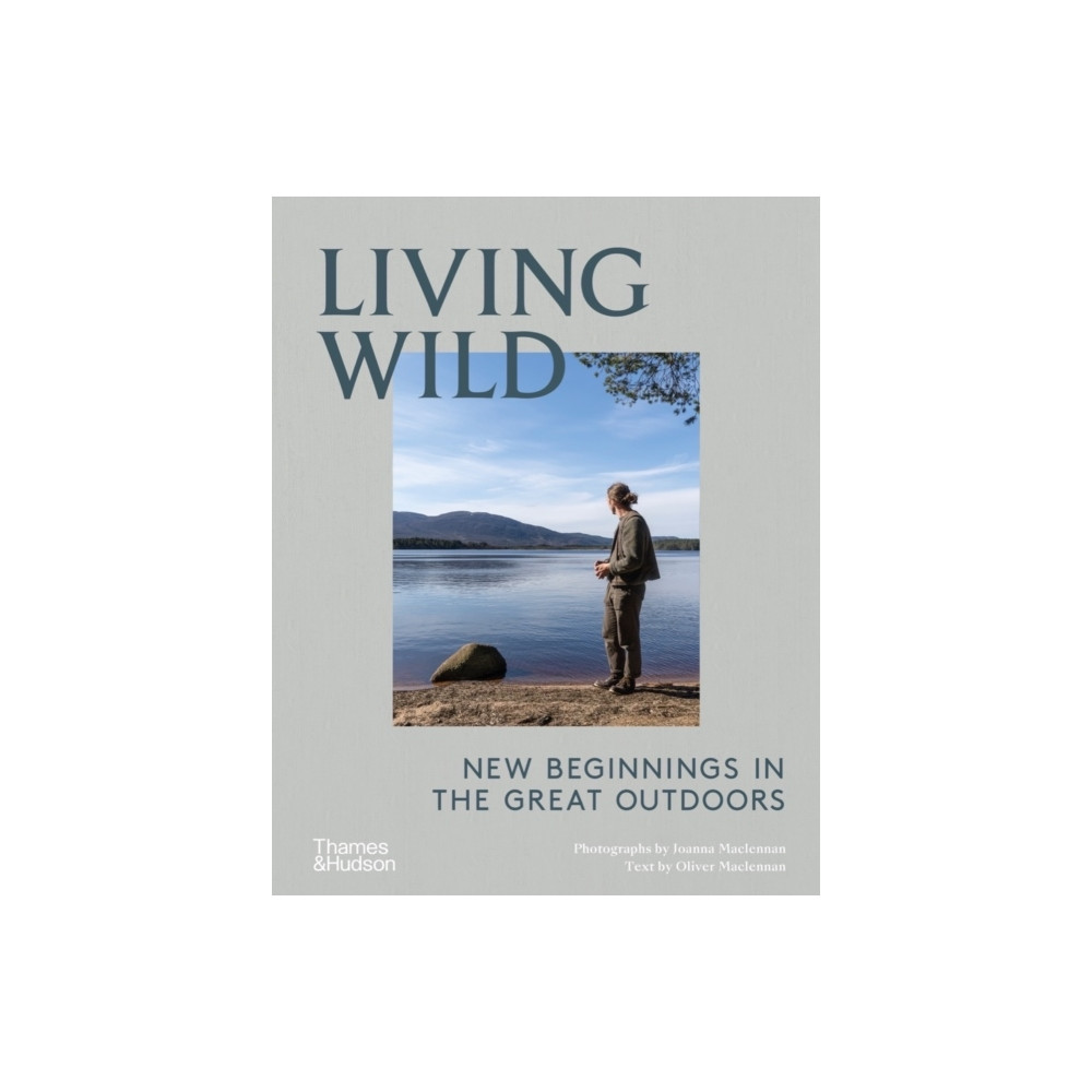 Produktbild för Living Wild (inbunden, eng)