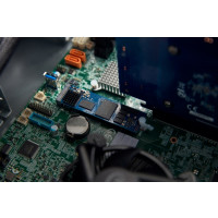 Produktbild för Kingston Data Center DC2000B - SSD - Enterprise - 240 GB - PCIe 4.0 x4 (NVMe)