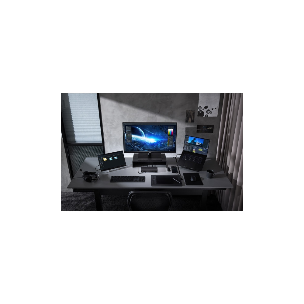 Produktbild för ASUS Master DC510 - dockningsstation - Thunderbolt 5 - 3 x Thunderbolt 5 - 2.5GbE, 1GbE