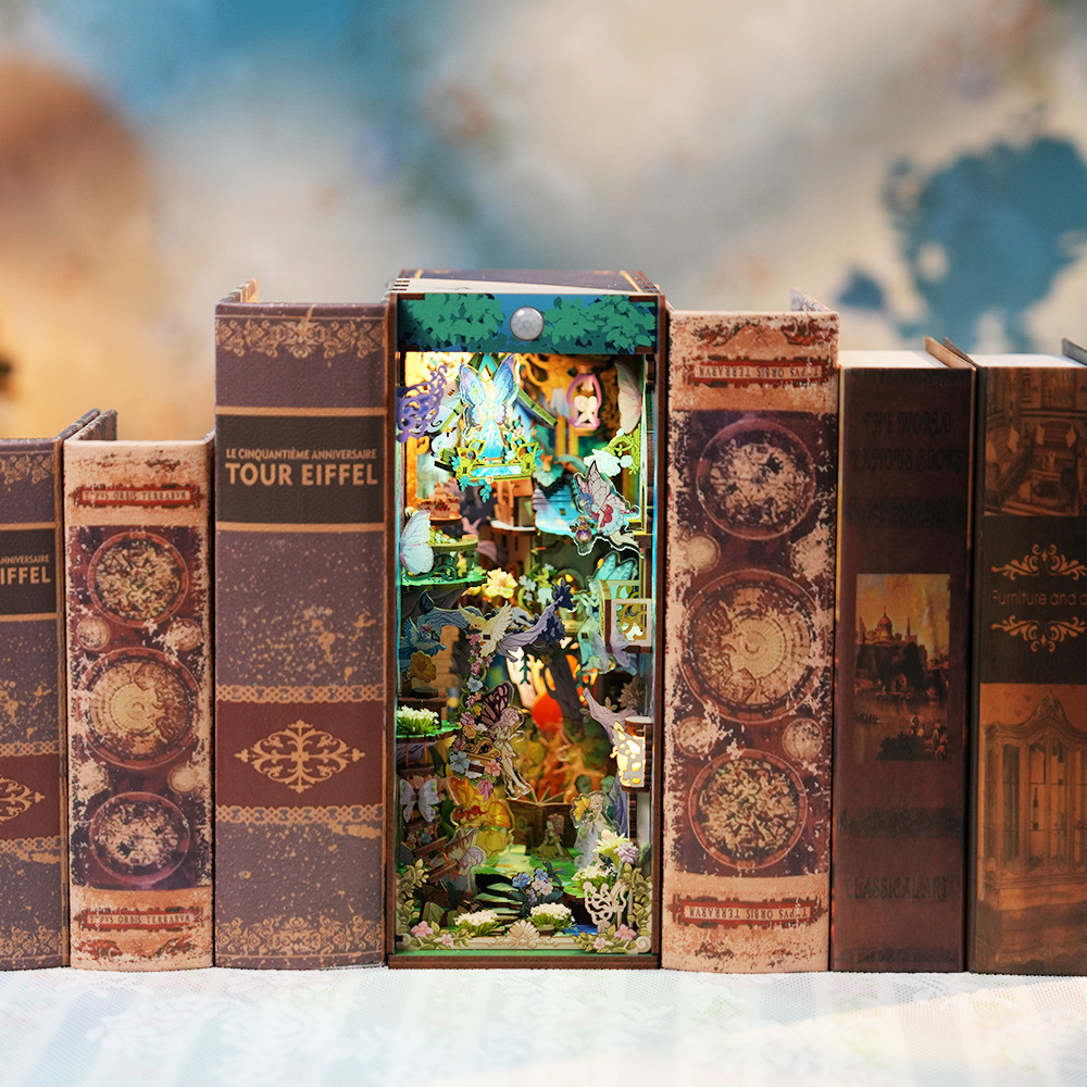 Produktbild för Book Nook: A Midsummer Night's Dream