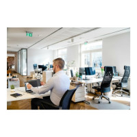Produktbild för Kensington MagPro - sekretessfilter till bärbar dator - 16:10 - TAA-kompatibel