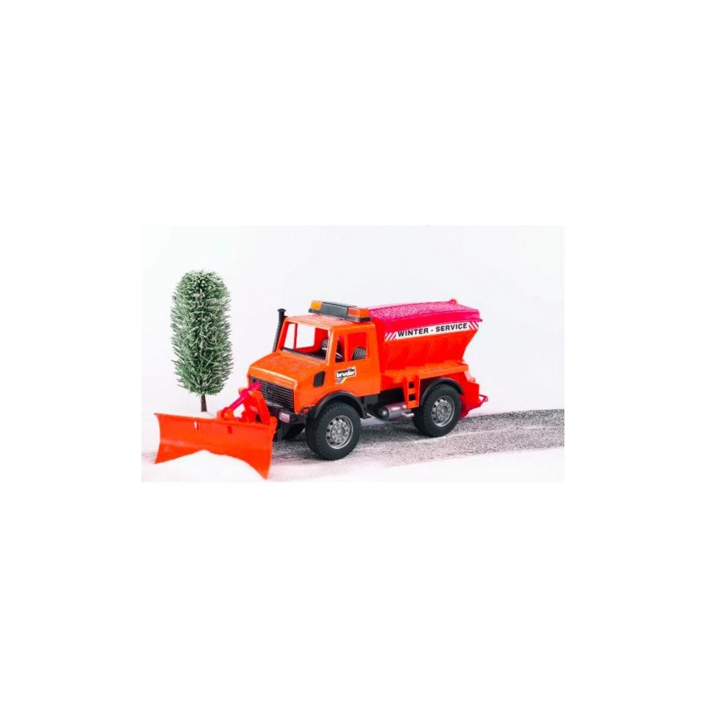 Produktbild för Bruder Mercedes-Benz Unimog winter service with plow blade t...