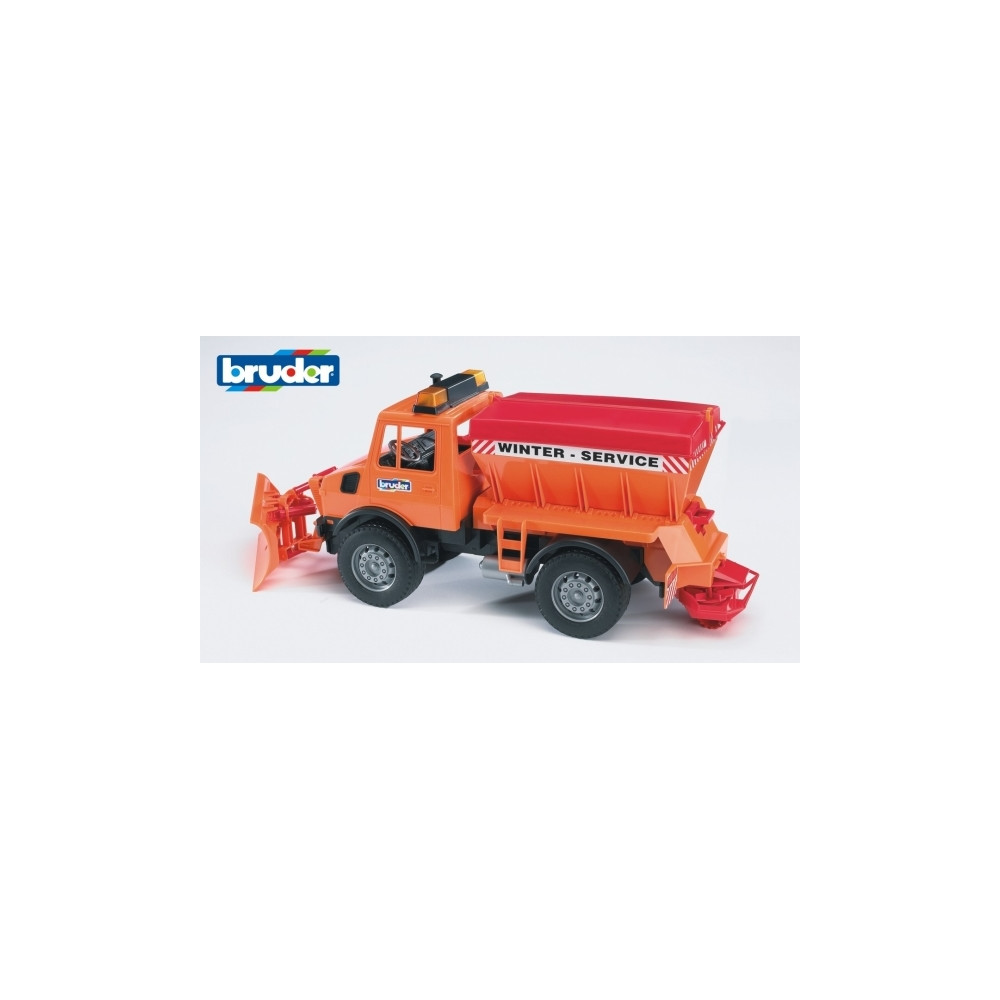 Produktbild för Bruder Mercedes-Benz Unimog winter service with plow blade t...